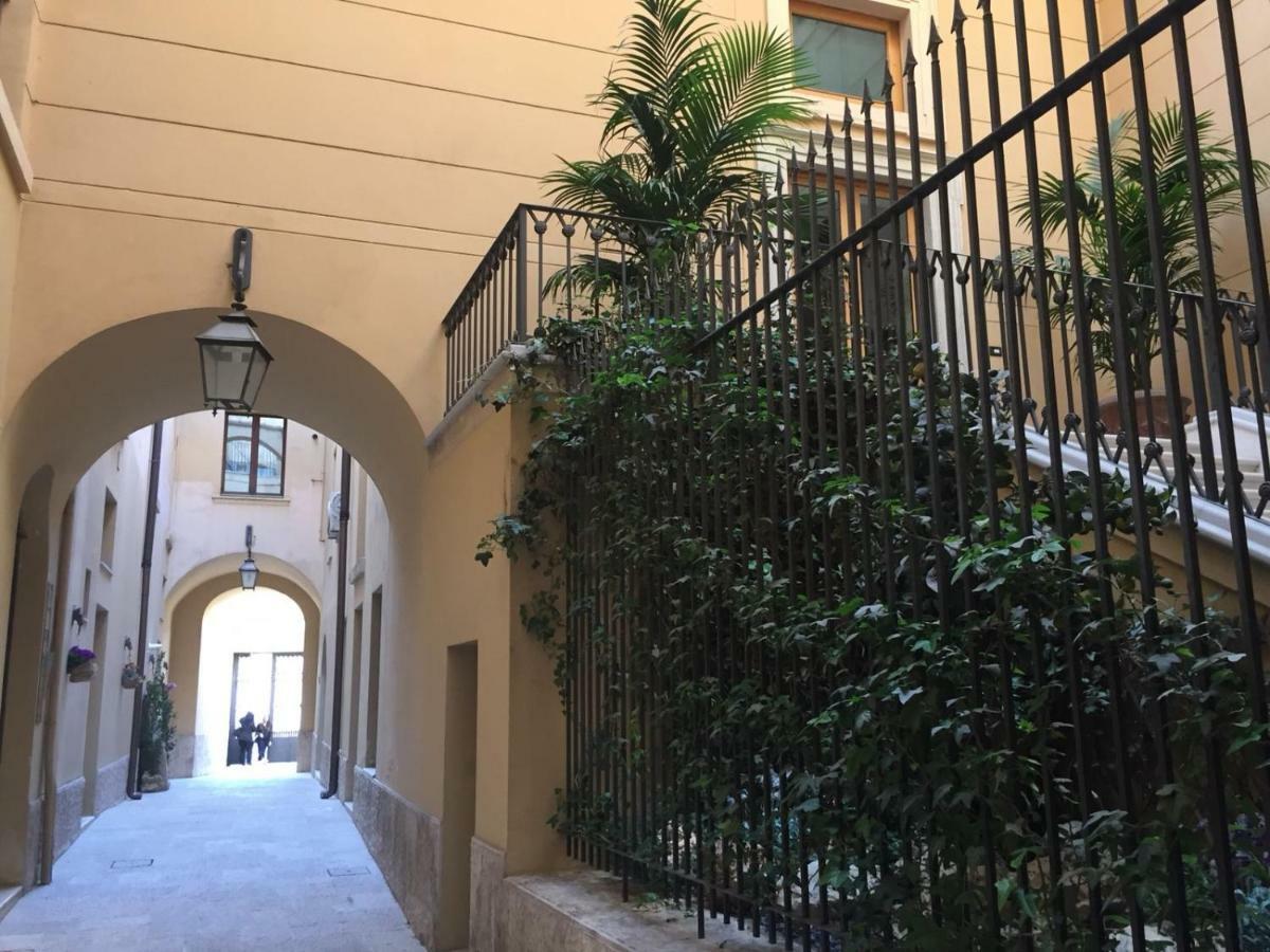 B&B Sabini Palace Алтамура Екстериор снимка
